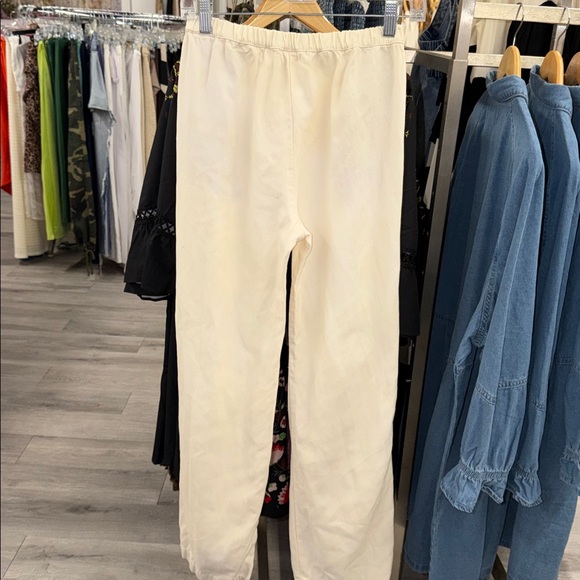 Enza Costa Twill Everywhere Pant in Vanilla - Picture 9 of 10